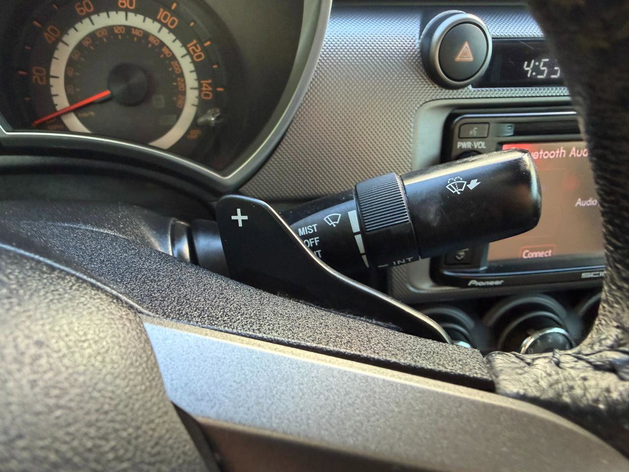 Used 2015 Scion tC 2D Hatchback image 25