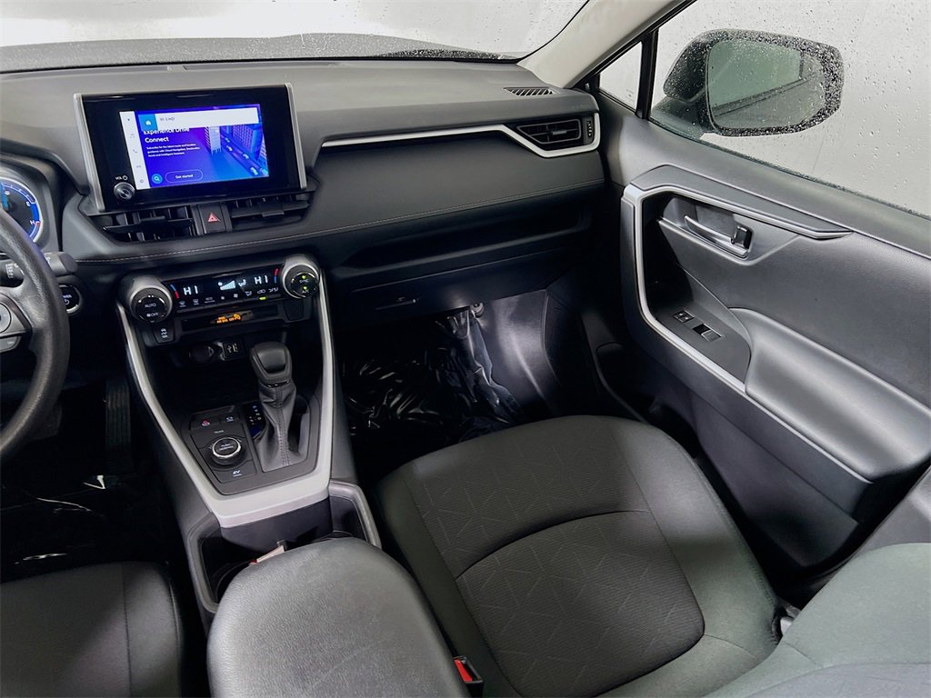 Certified 2025 Toyota RAV4 XLE image 21