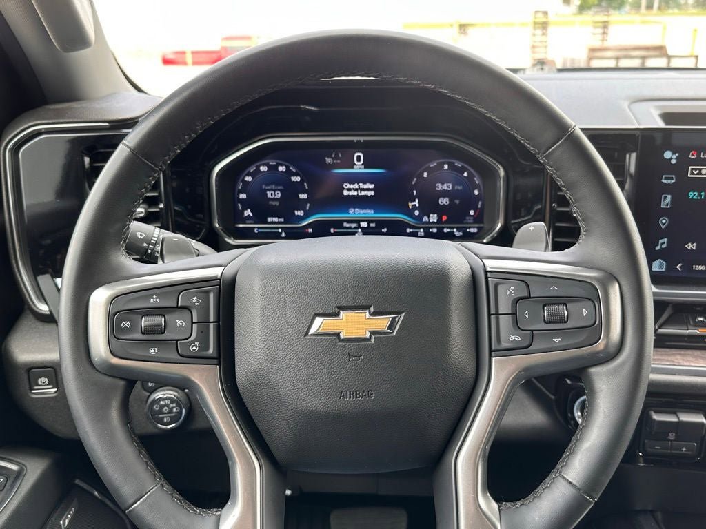 Used 2023 Chevrolet Silverado 1500 LTZ w/ Technology Package AWD/4WD image 27