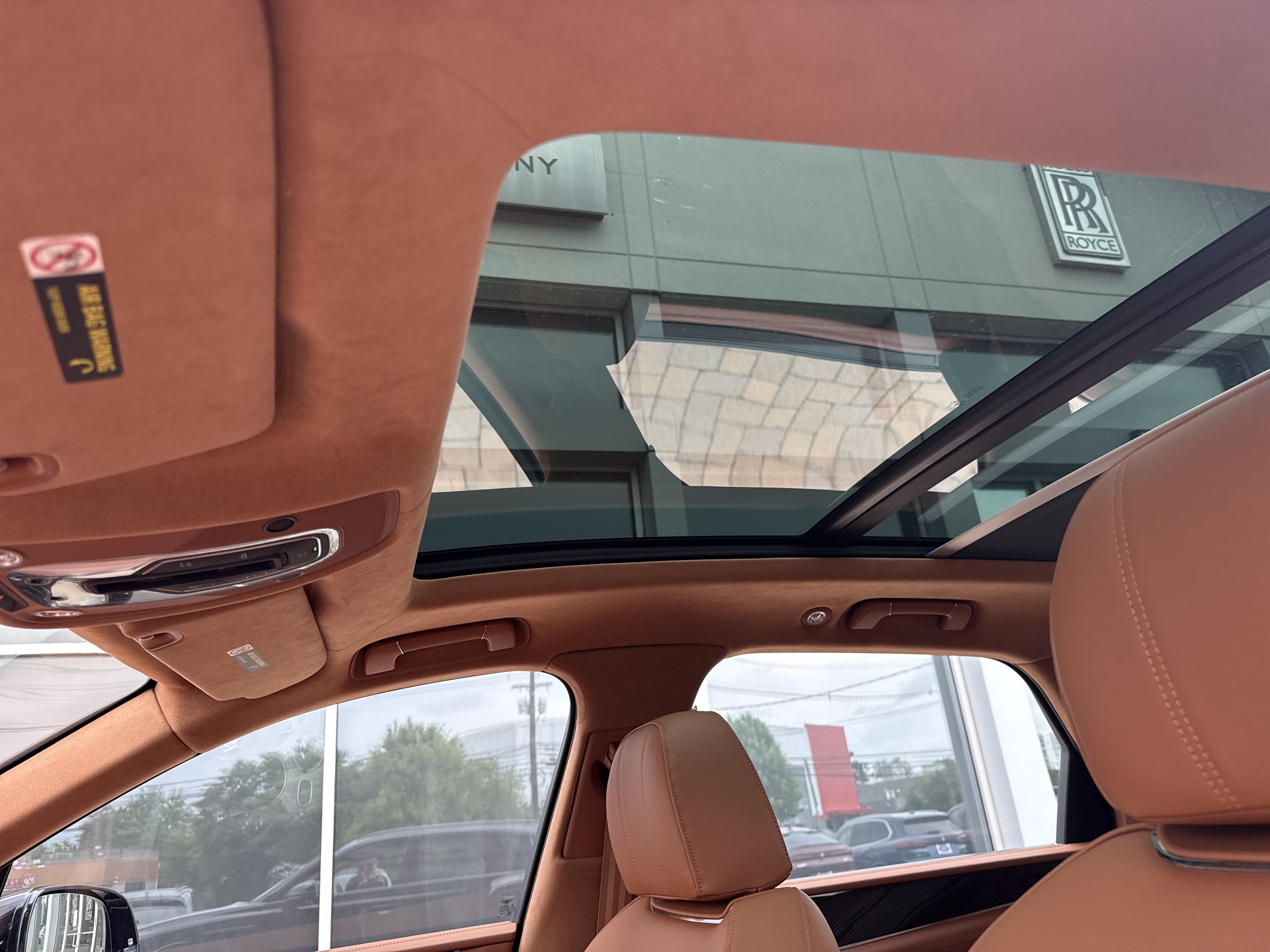 Used 2023 Bentley Bentayga AWD/4WD image 16