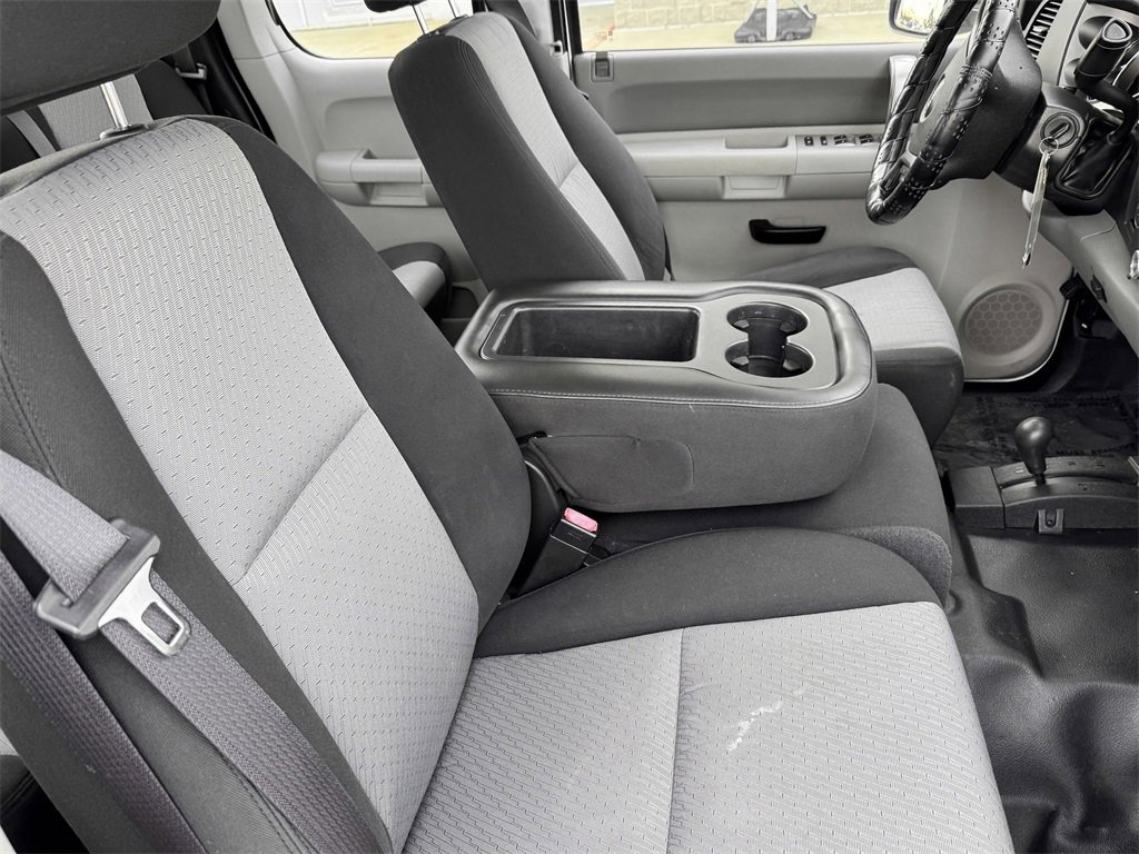 Used 2008 GMC Sierra 2500 W/T image 25