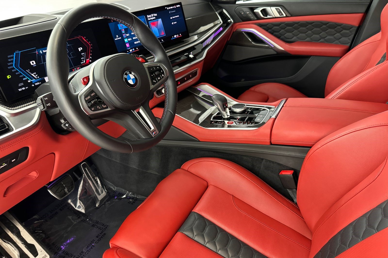 Used 2025 BMW X6 M Competition w/ Executive Package AWD/4WD image 4