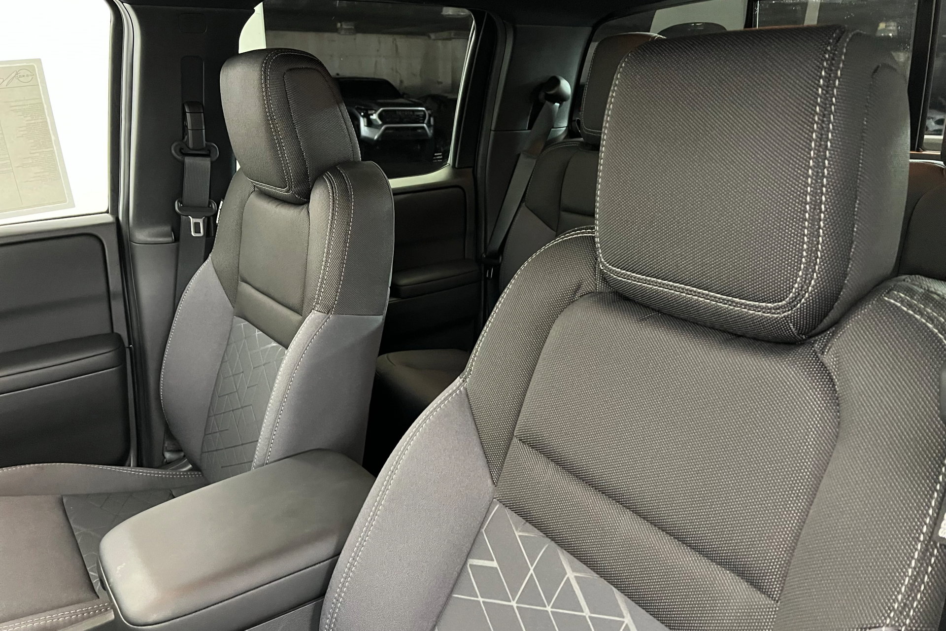 New 2026 Nissan Frontier SV w/ Tow Package image 16