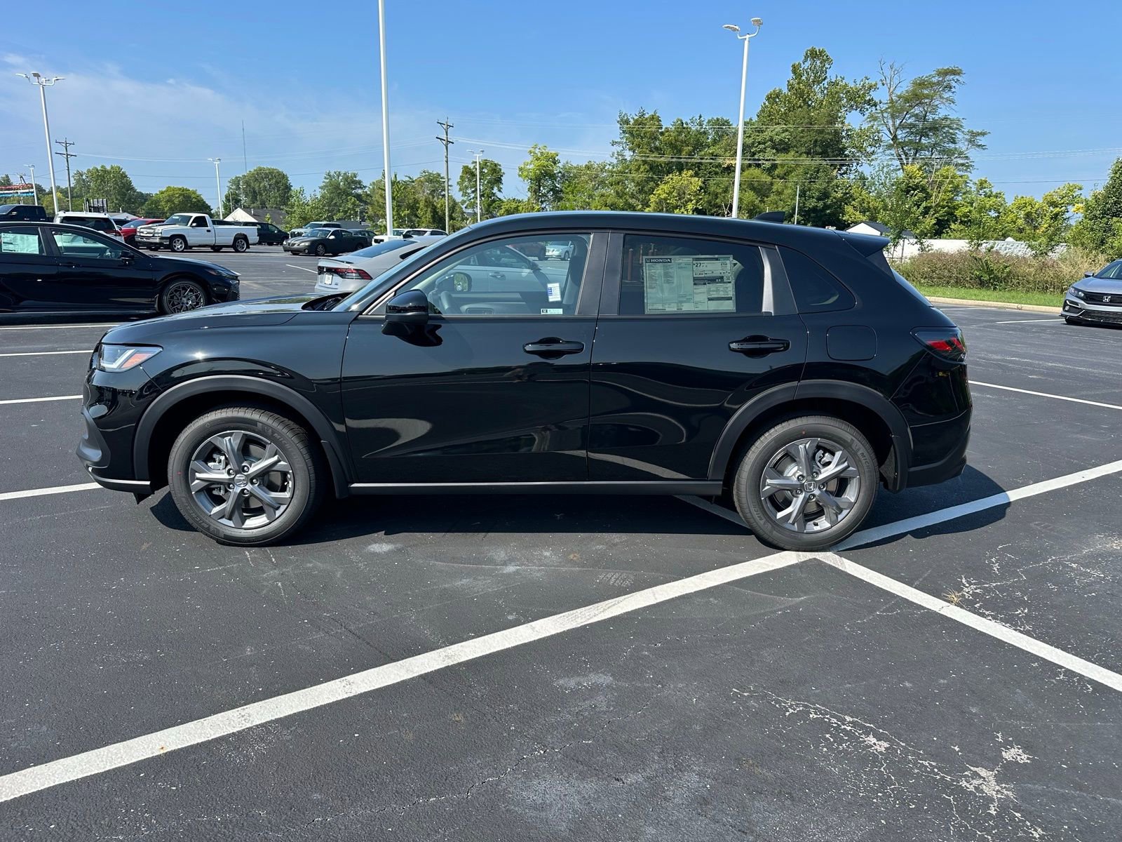 New 2026 Honda HR-V LX image 2