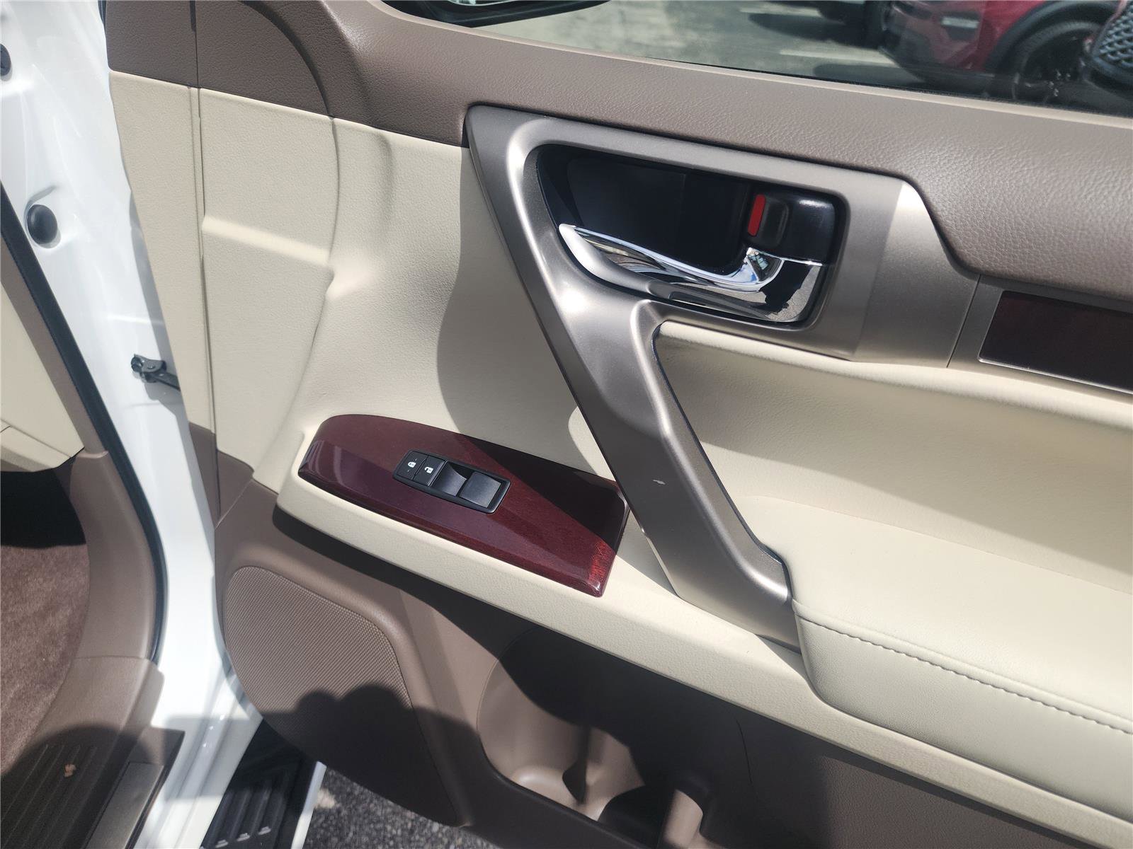 Used 2019 Lexus GX 460 Premium image 25