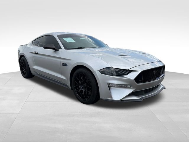 Used 2019 Ford Mustang GT Premium RWD image 3