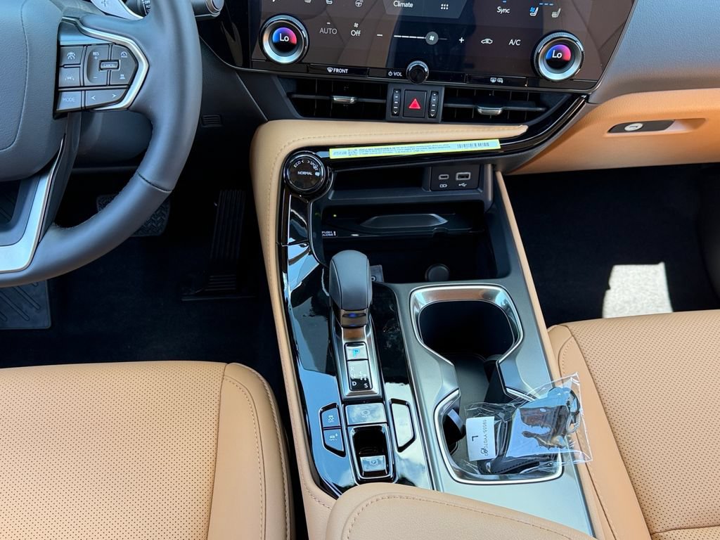 New 2026 Lexus NX 350h AWD w/ Premium Package image 10