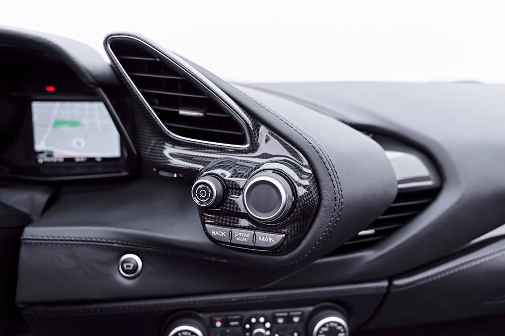Used 2019 Ferrari 488 Spider RWD image 89