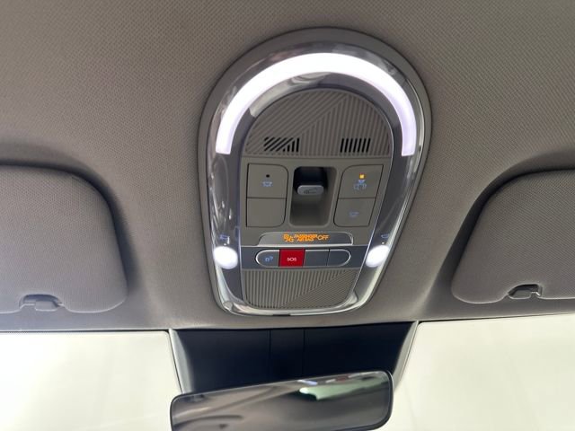 Used 2024 Hyundai Ioniq 6 Limited image 24