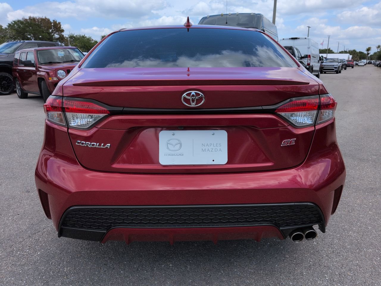 Used 2020 Toyota Corolla SE w/ SE Premium Package FWD image 6