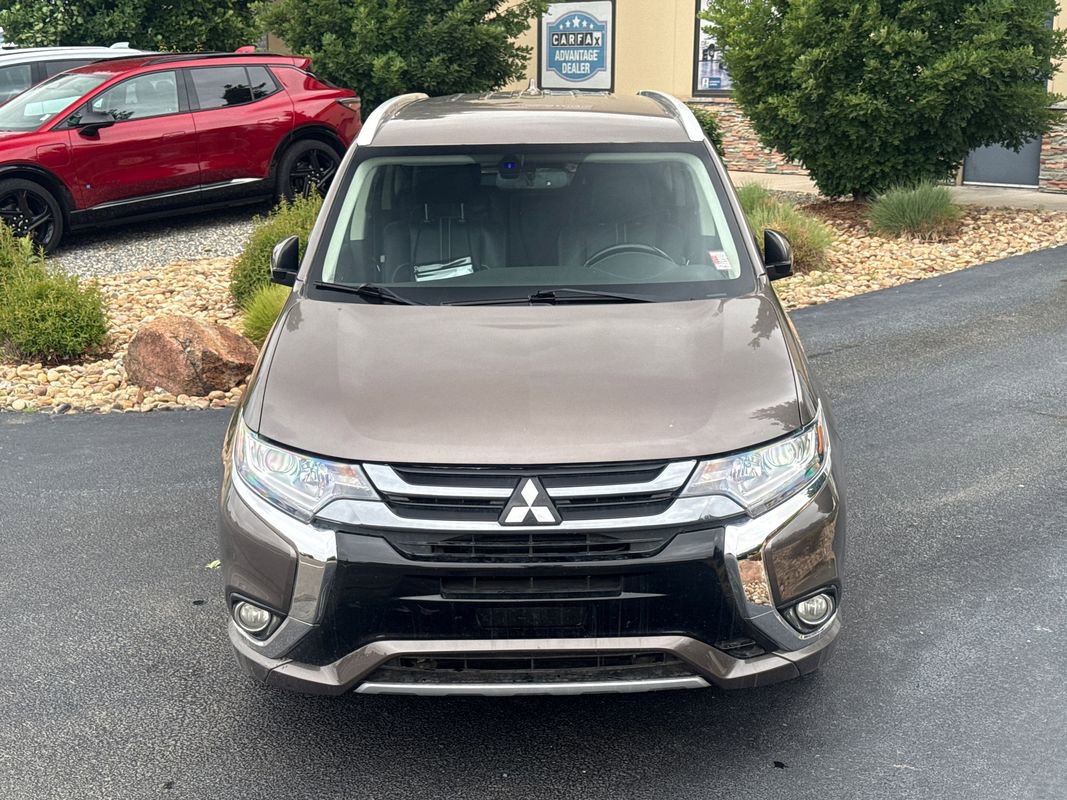 Used 2018 Mitsubishi Outlander GT AWD/4WD image 6