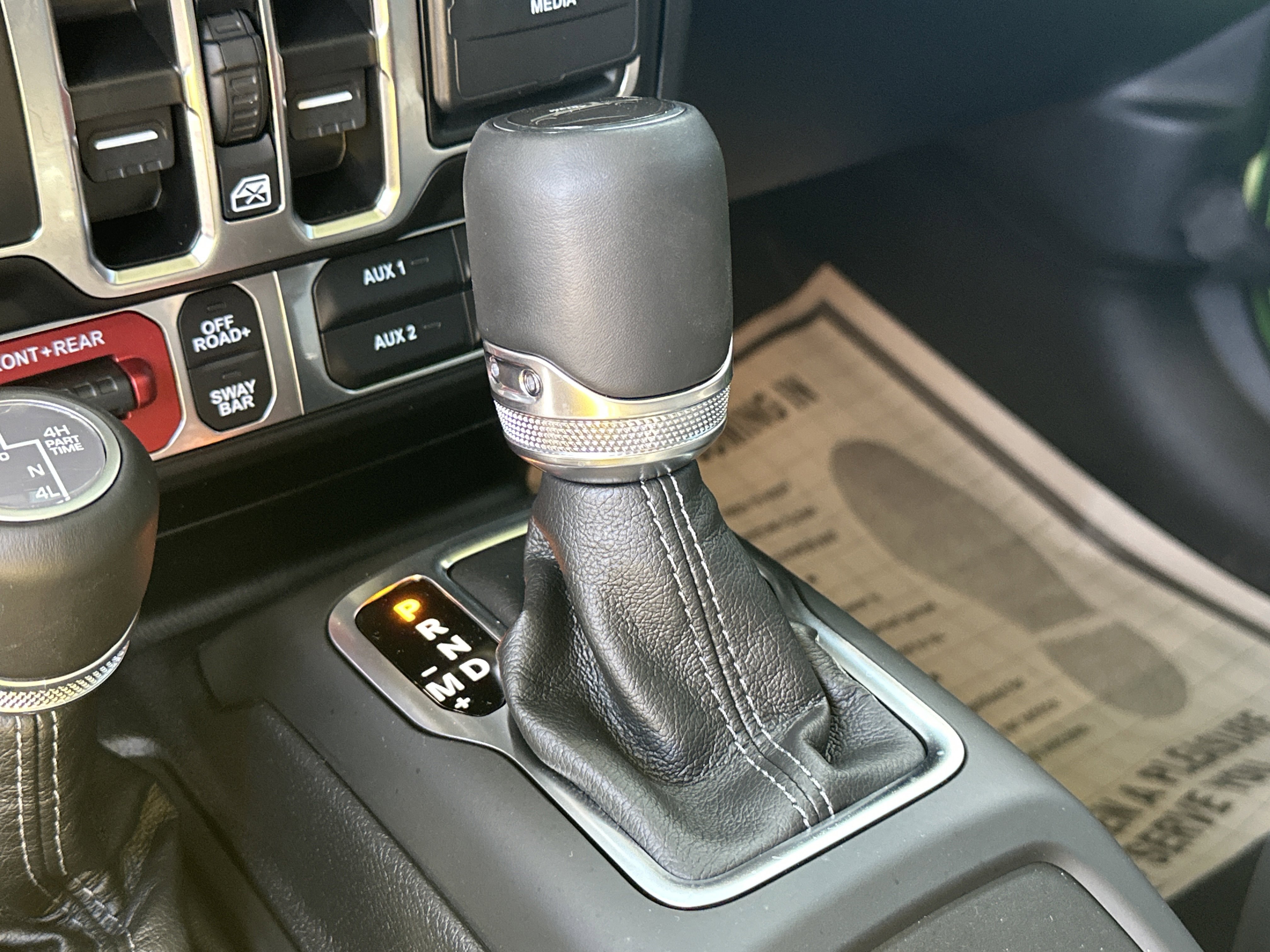 Used 2025 Jeep Gladiator Rubicon image 31