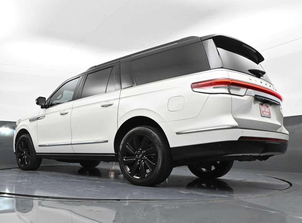 Used 2024 Lincoln Navigator L Black Label image 32