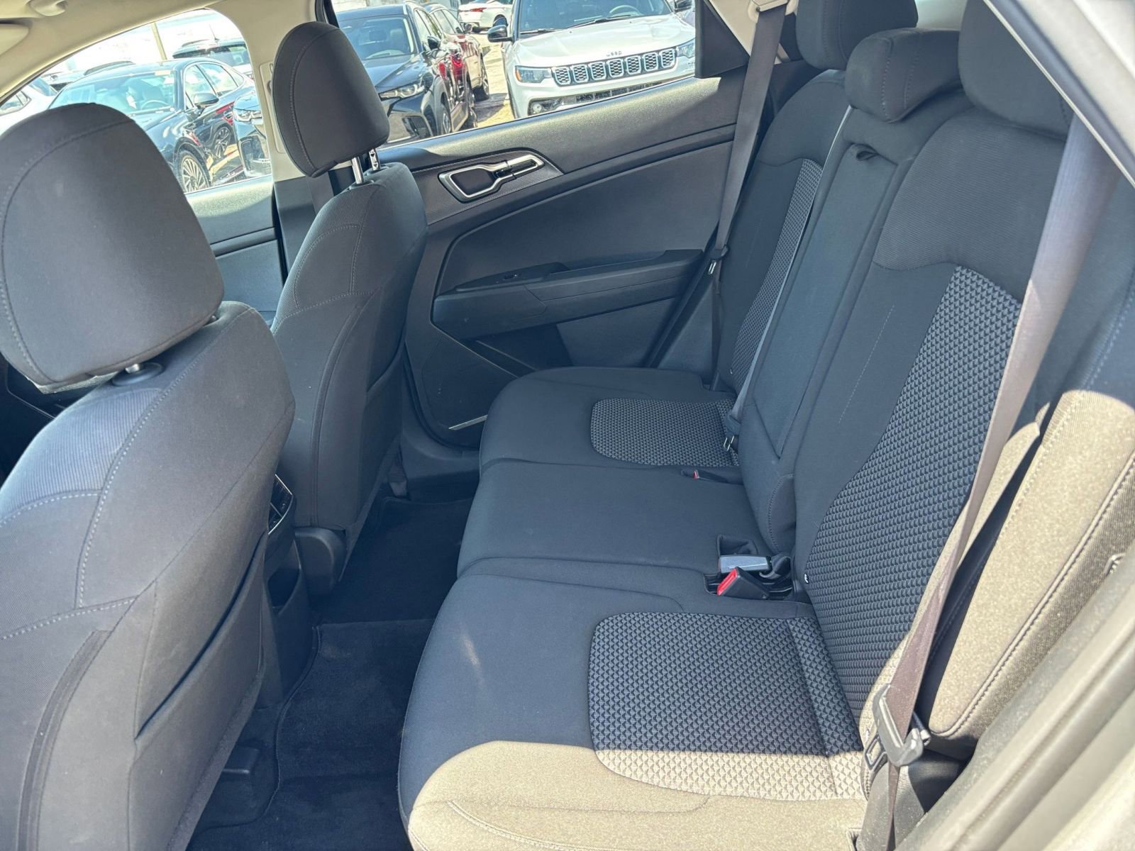 Used 2024 Kia Sportage LX FWD image 24
