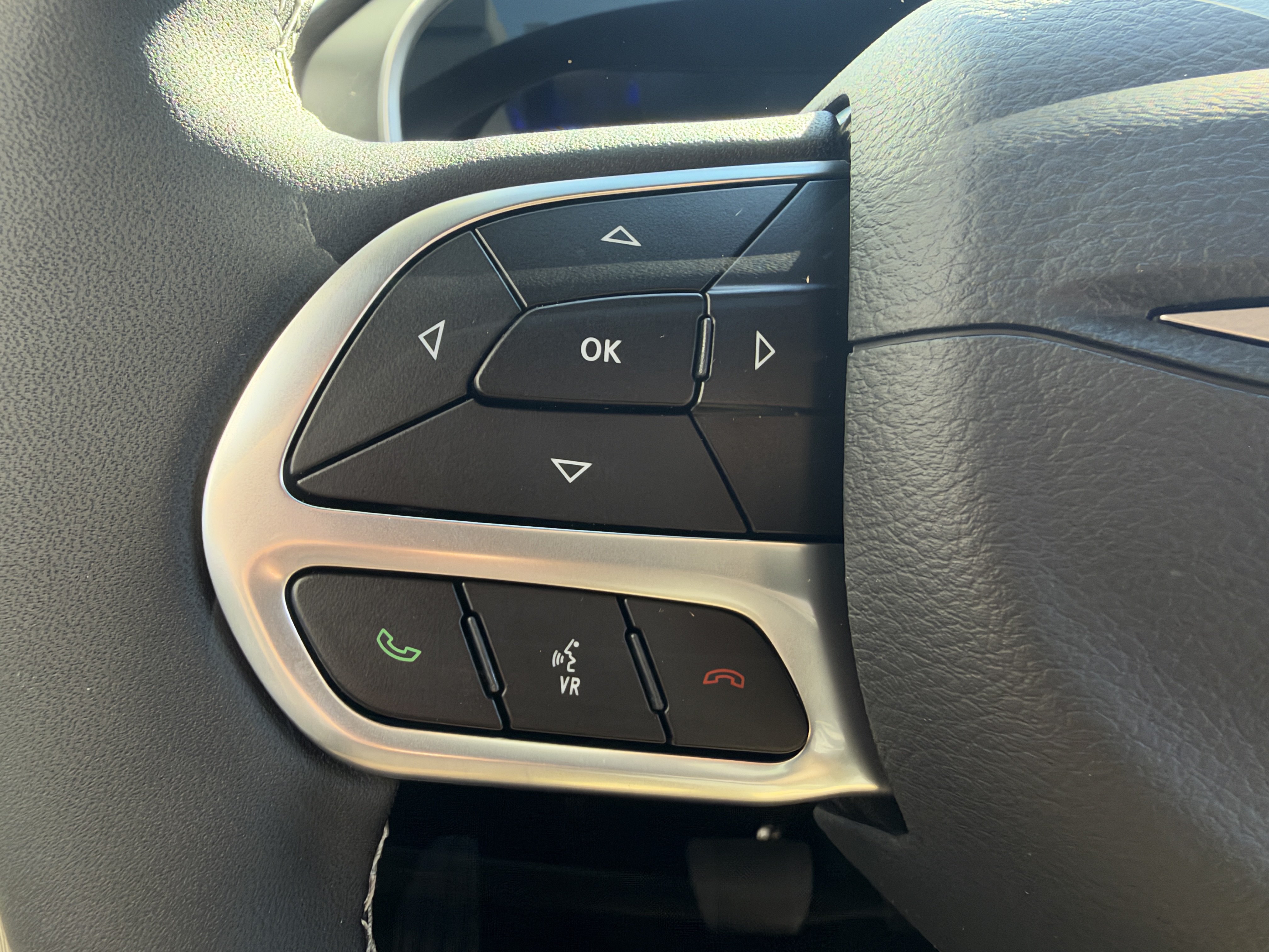New 2027 Chrysler Pacifica LX FWD image 35
