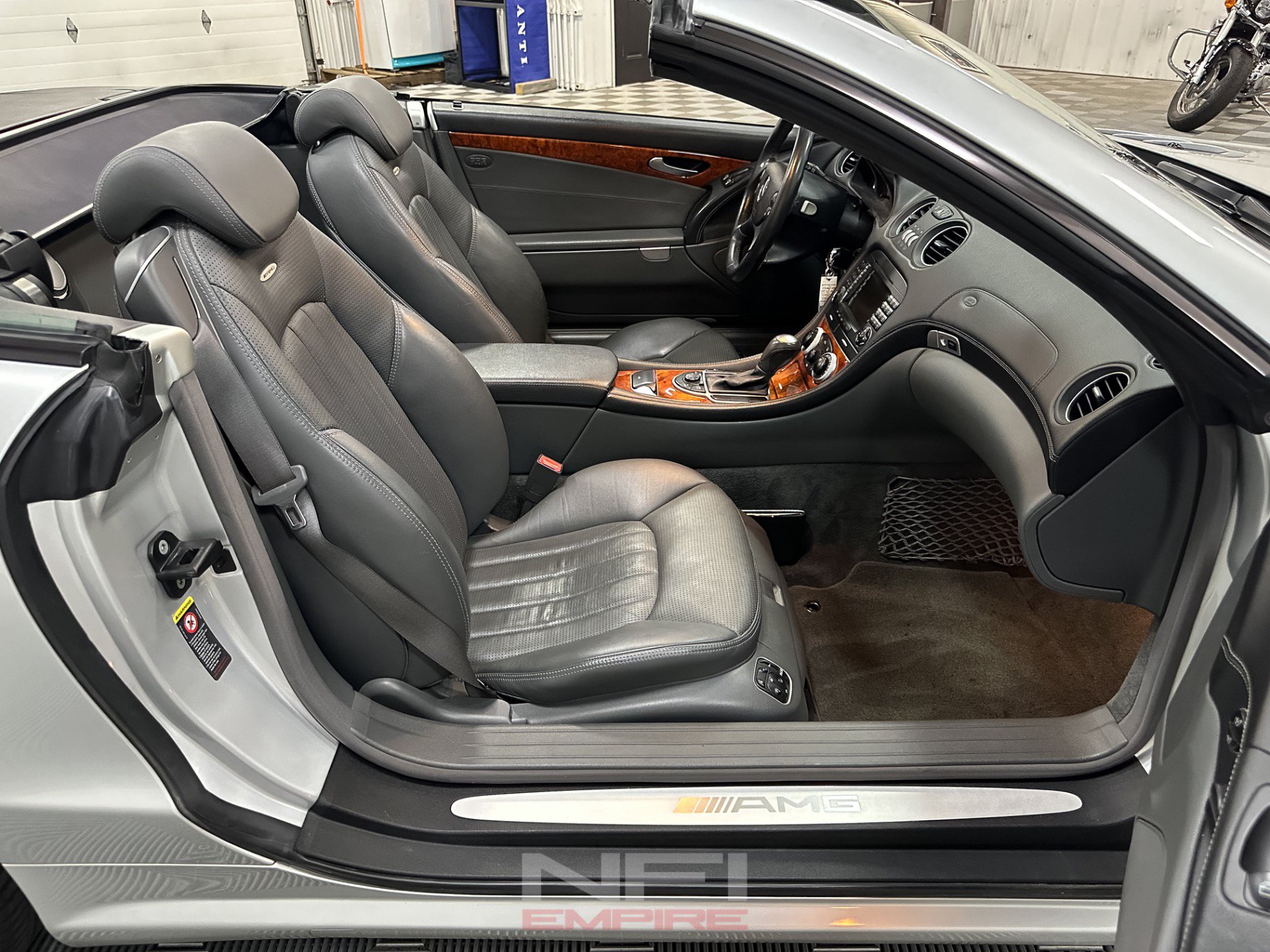 Used 2005 Mercedes-Benz SL 55 AMG image 36
