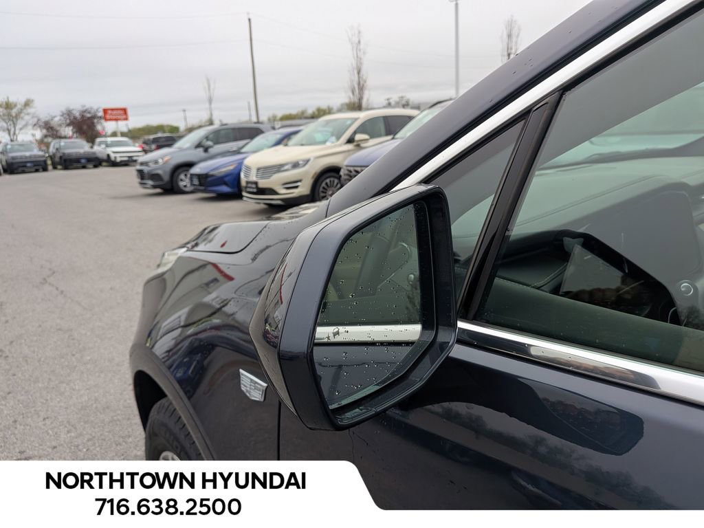 Used 2018 Cadillac XT5 Luxury w/ Driver Awareness Package AWD/4WD image 38
