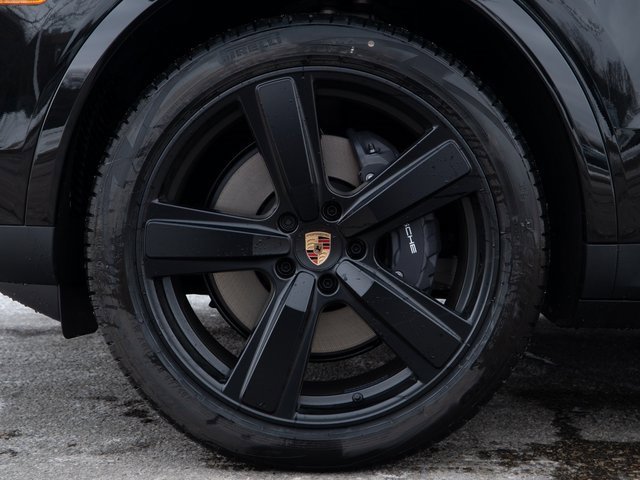 New 2026 Porsche Cayenne Coupe image 13