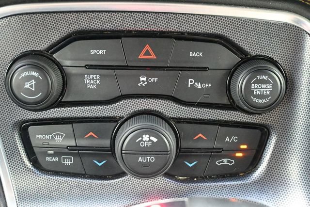 Used 2015 Dodge Challenger SXT Plus RWD image 26