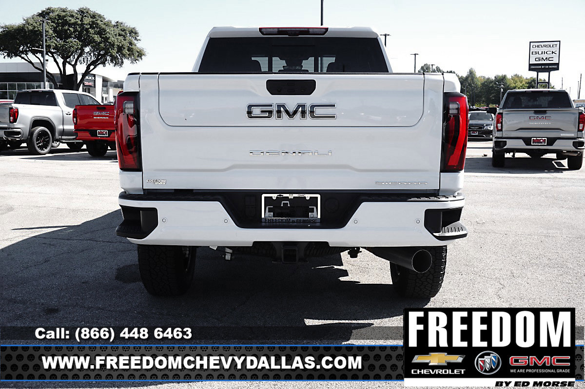 New 2026 GMC Sierra 2500 Denali Ultimate image 6