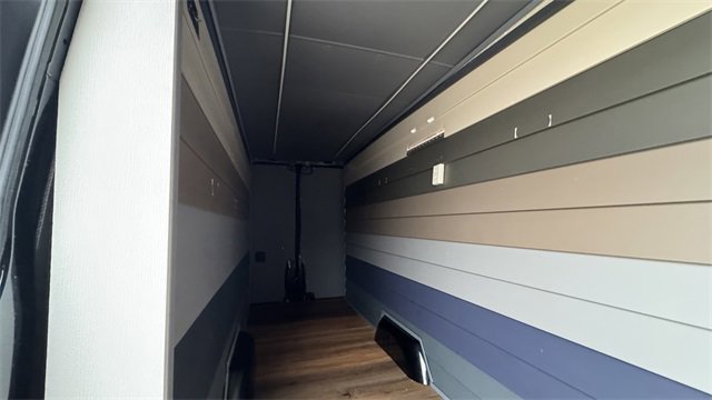 Used 2020 Mercedes-Benz Sprinter 3500 image 12