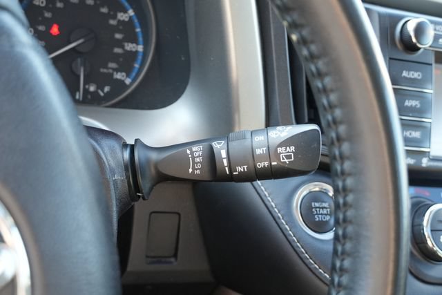 Used 2018 Toyota RAV4 XLE w/ Plus Extra Value Package AWD/4WD image 28