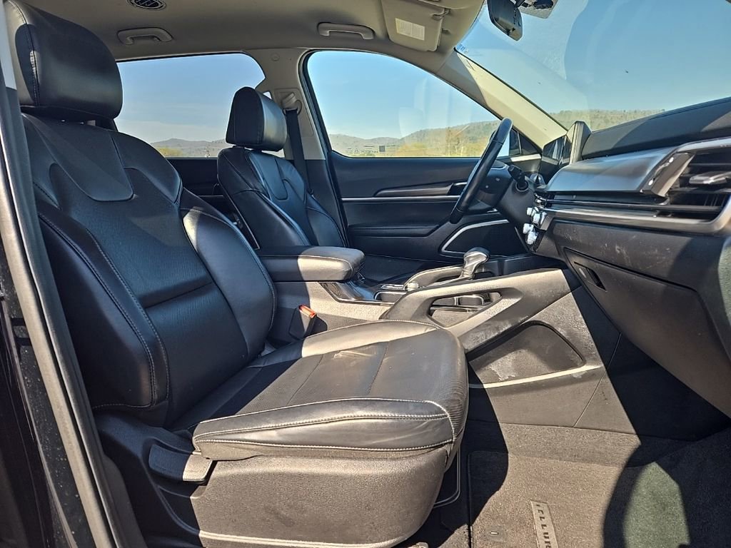 Used 2023 Kia Telluride LX image 21