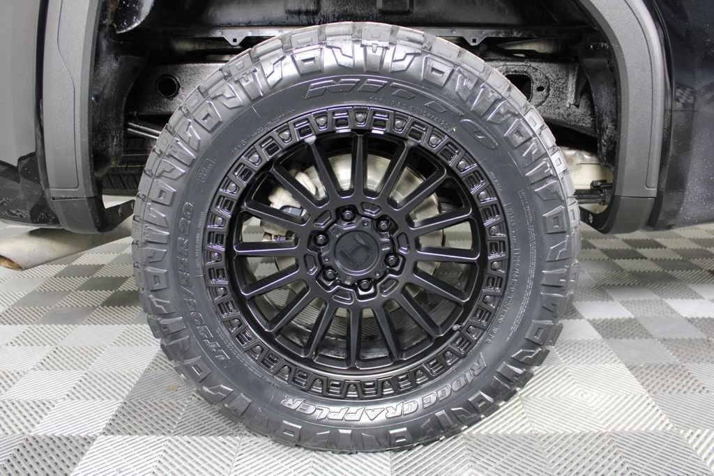 Used 2021 GMC Sierra 1500 4x4 Crew Cab w/ Sierra Value Package image 10