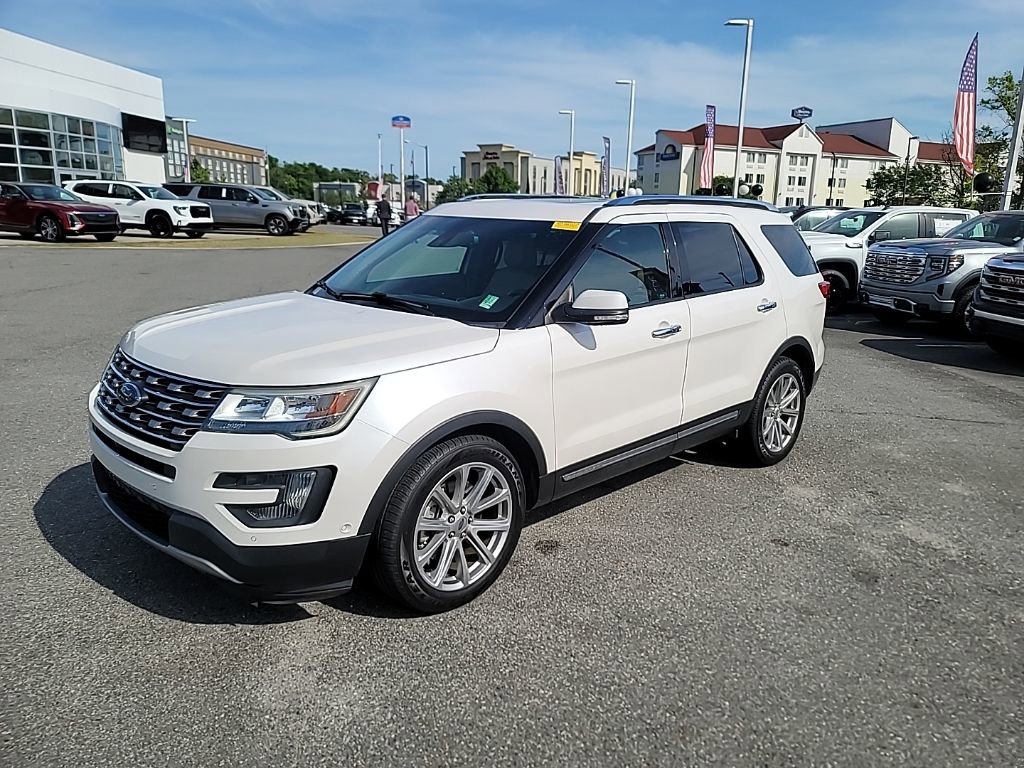 Used 2016 Ford Explorer Limited w/ Equipment Group 301A image 3