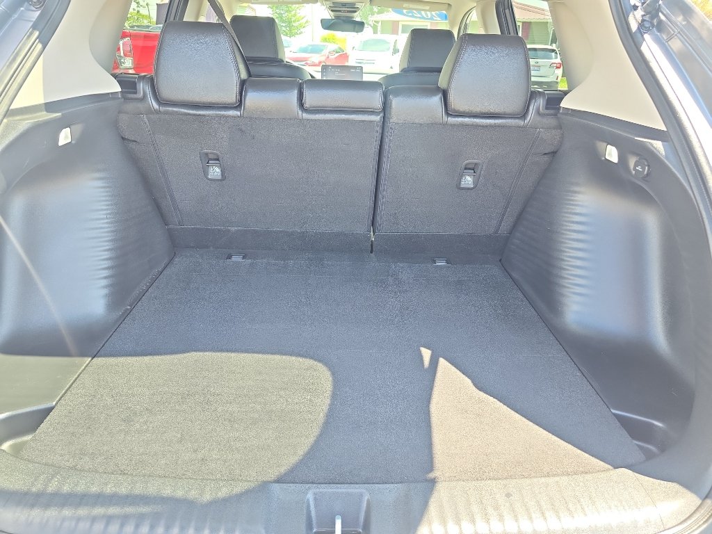 Used 2025 Honda HR-V EX-L image 10