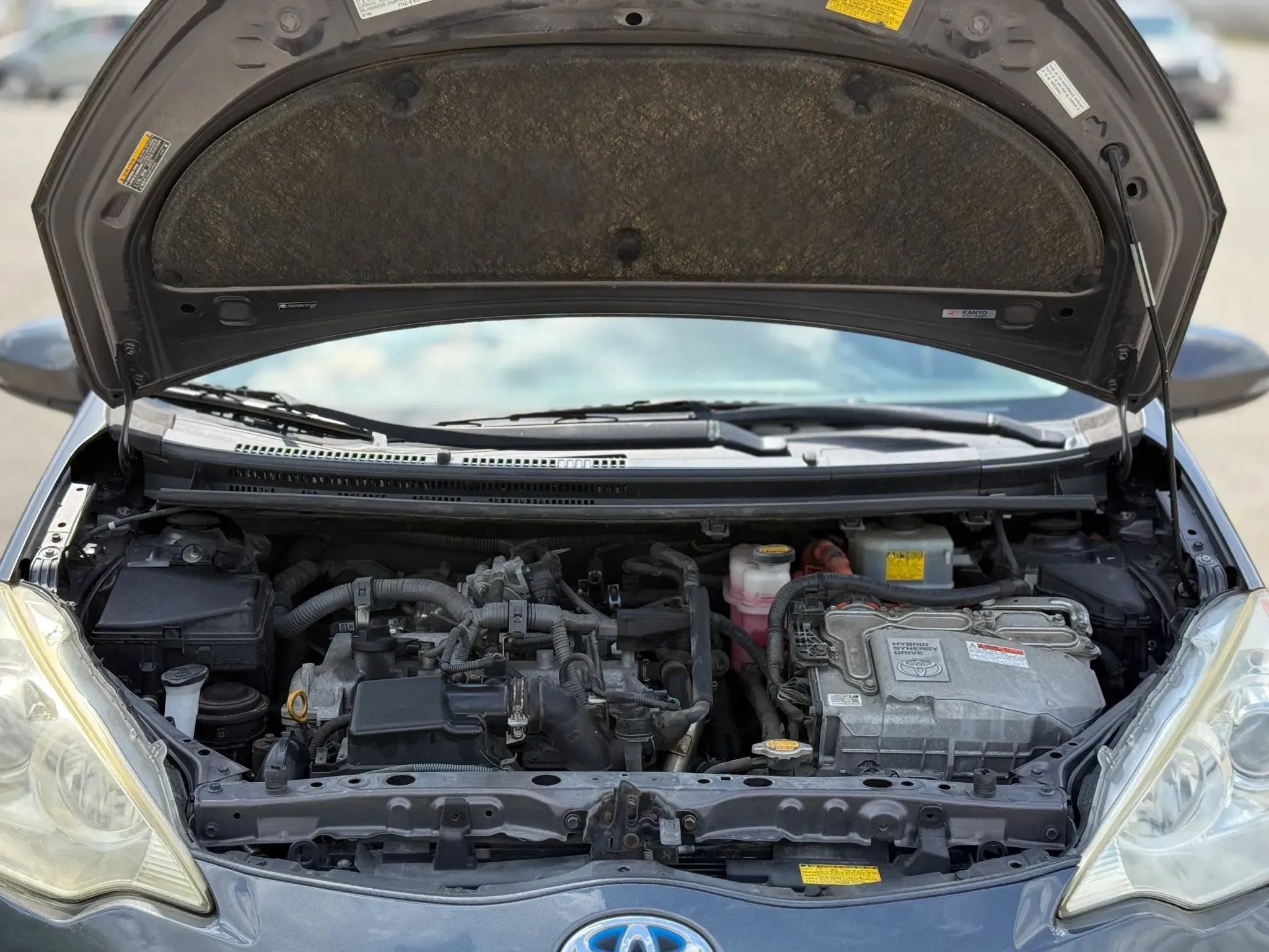 Used 2012 Toyota Prius C Four image 27