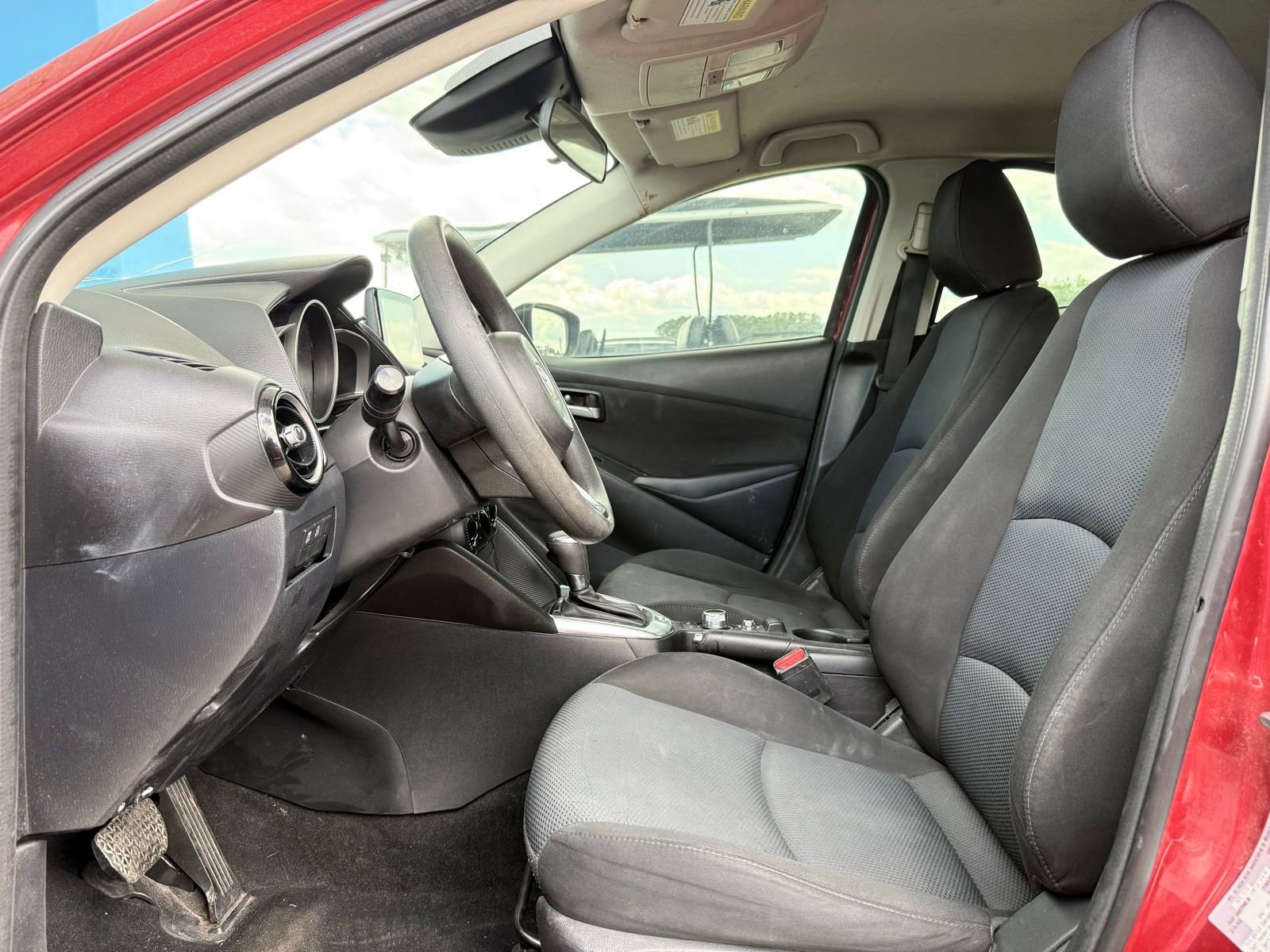 Used 2019 Toyota Yaris LE FWD image 13