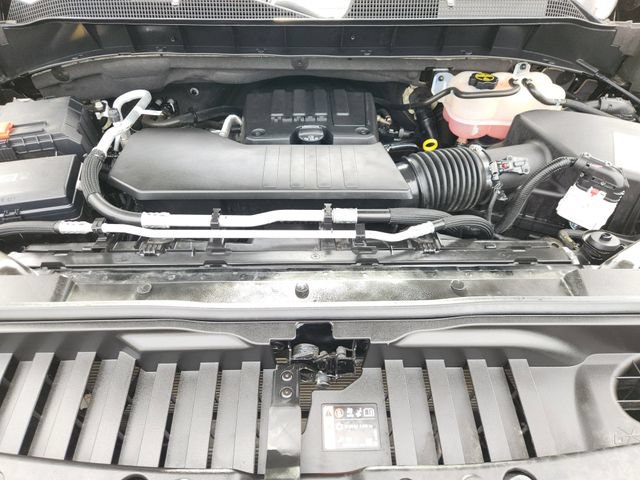 Used 2024 Chevrolet Silverado 1500 LT AWD/4WD image 31