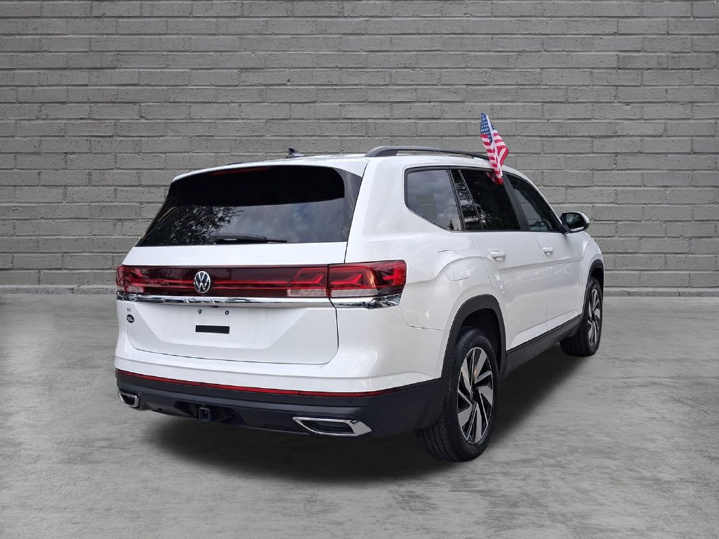 Certified 2024 Volkswagen Atlas SE FWD image 12