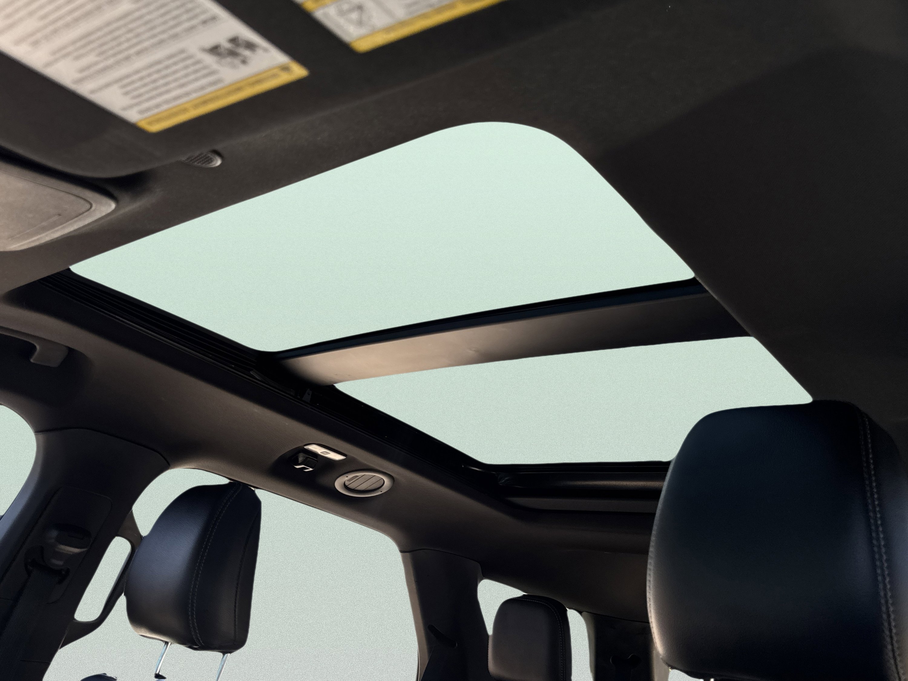 Used 2020 Ford Explorer XLT w/ Equipment Group 202A image 21