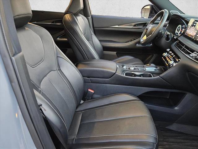 Used 2025 INFINITI QX60 Luxe w/ Black Edition image 23