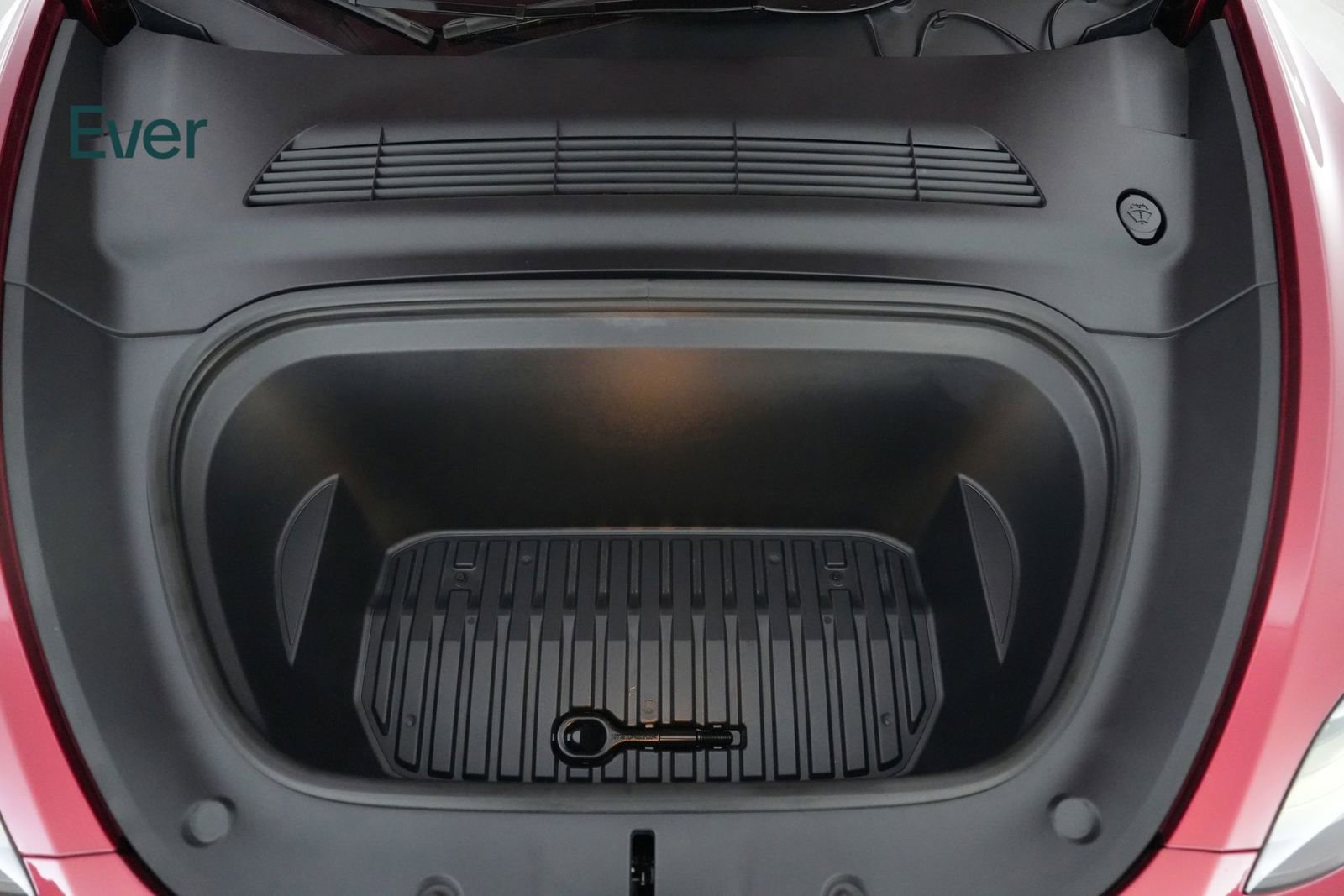 Used 2024 Tesla Model Y Performance image 28