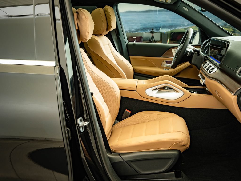 New 2026 Mercedes-Benz GLS 450 4MATIC image 26