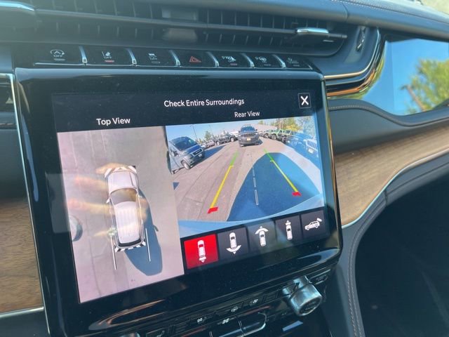 New 2025 Jeep Grand Cherokee Summit image 14