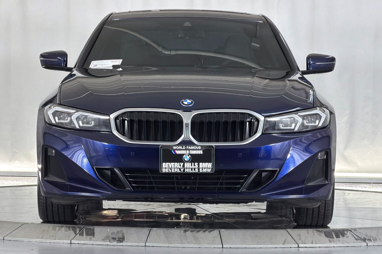 Used 2024 BMW 330e w/ Convenience Package RWD image 6
