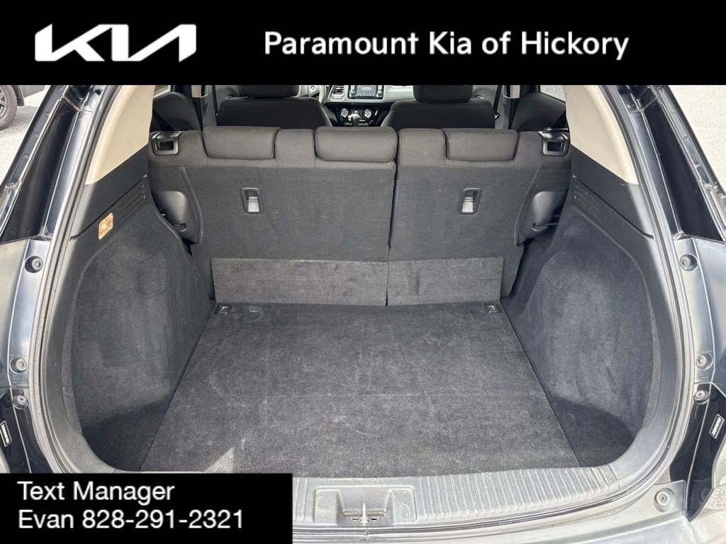 Used 2017 Honda HR-V LX image 11