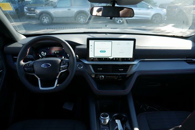 New 2026 Ford Explorer ST-Line w/ ST-Line Street Pack image 6