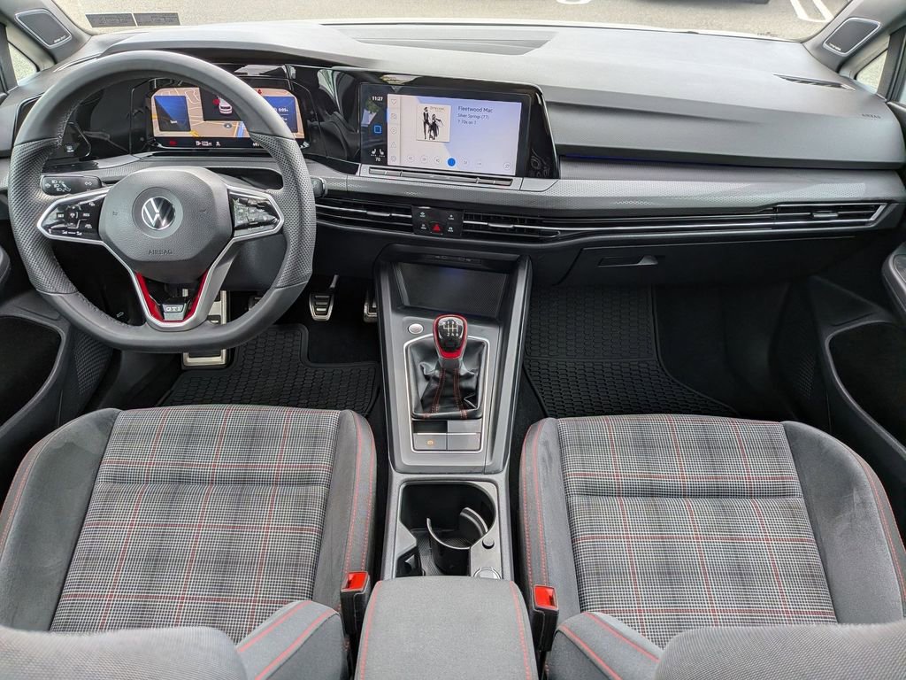 Used 2022 Volkswagen GTI SE FWD image 22