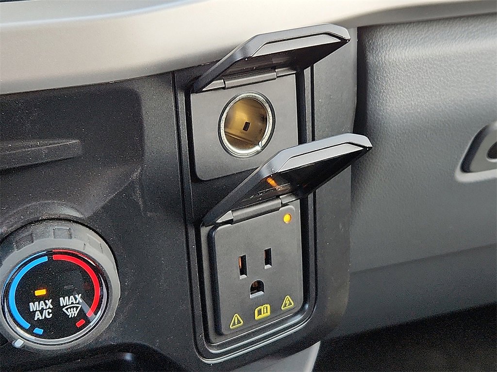 New 2025 Ford F250 XLT w/ Black Appearance Package image 25