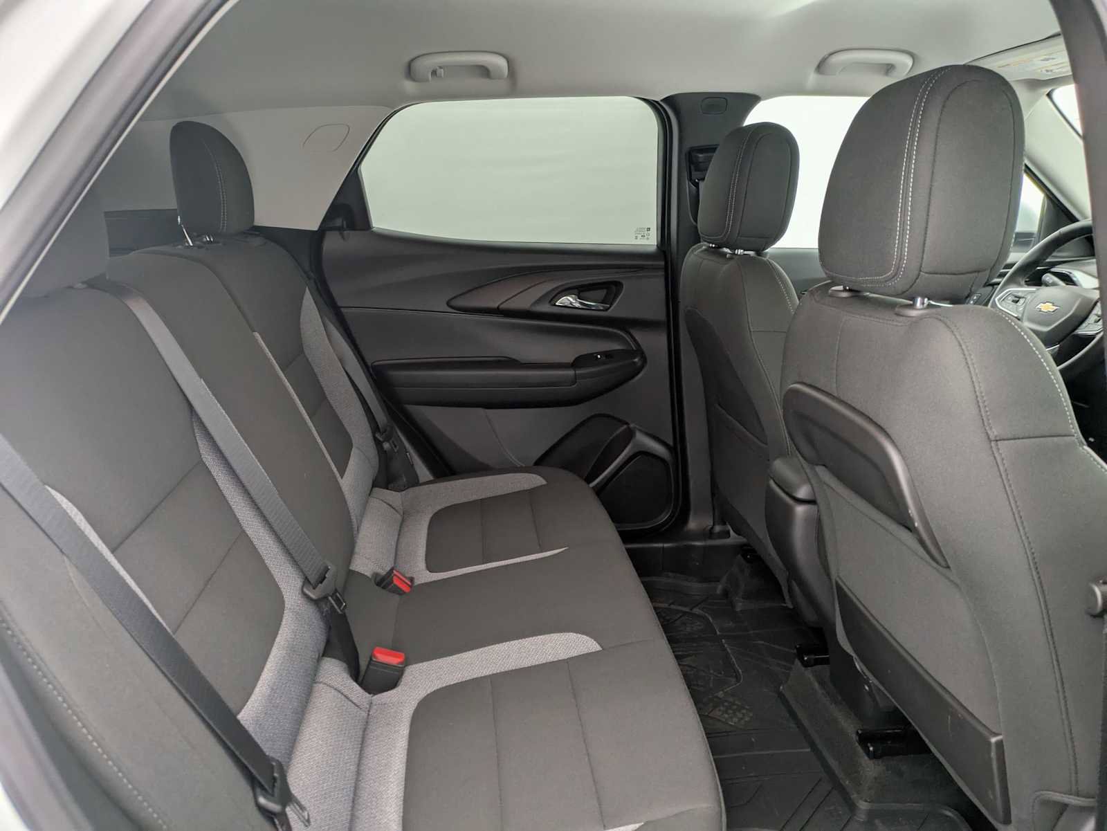 New 2025 Chevrolet TrailBlazer LT w/ LT Cold Weather Package image 21