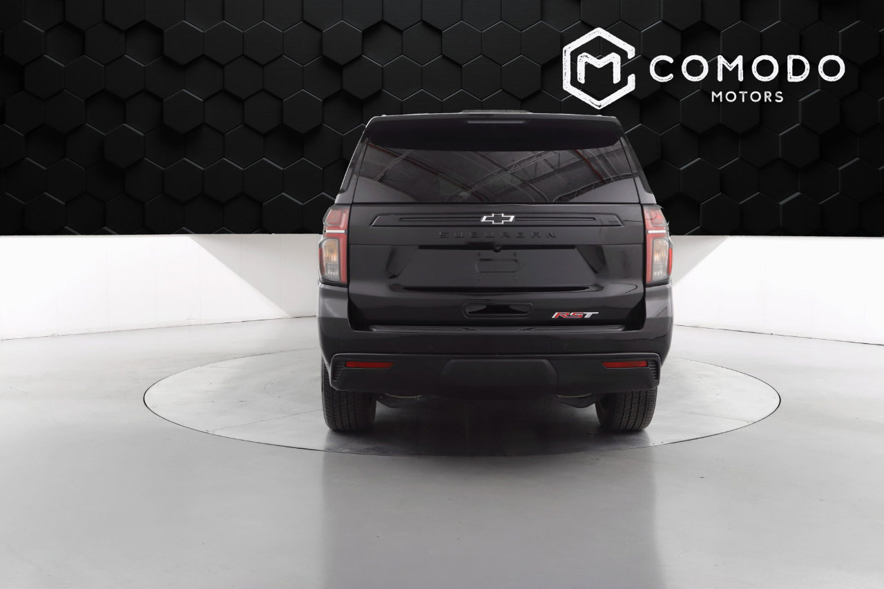 Used 2023 Chevrolet Suburban RST image 4