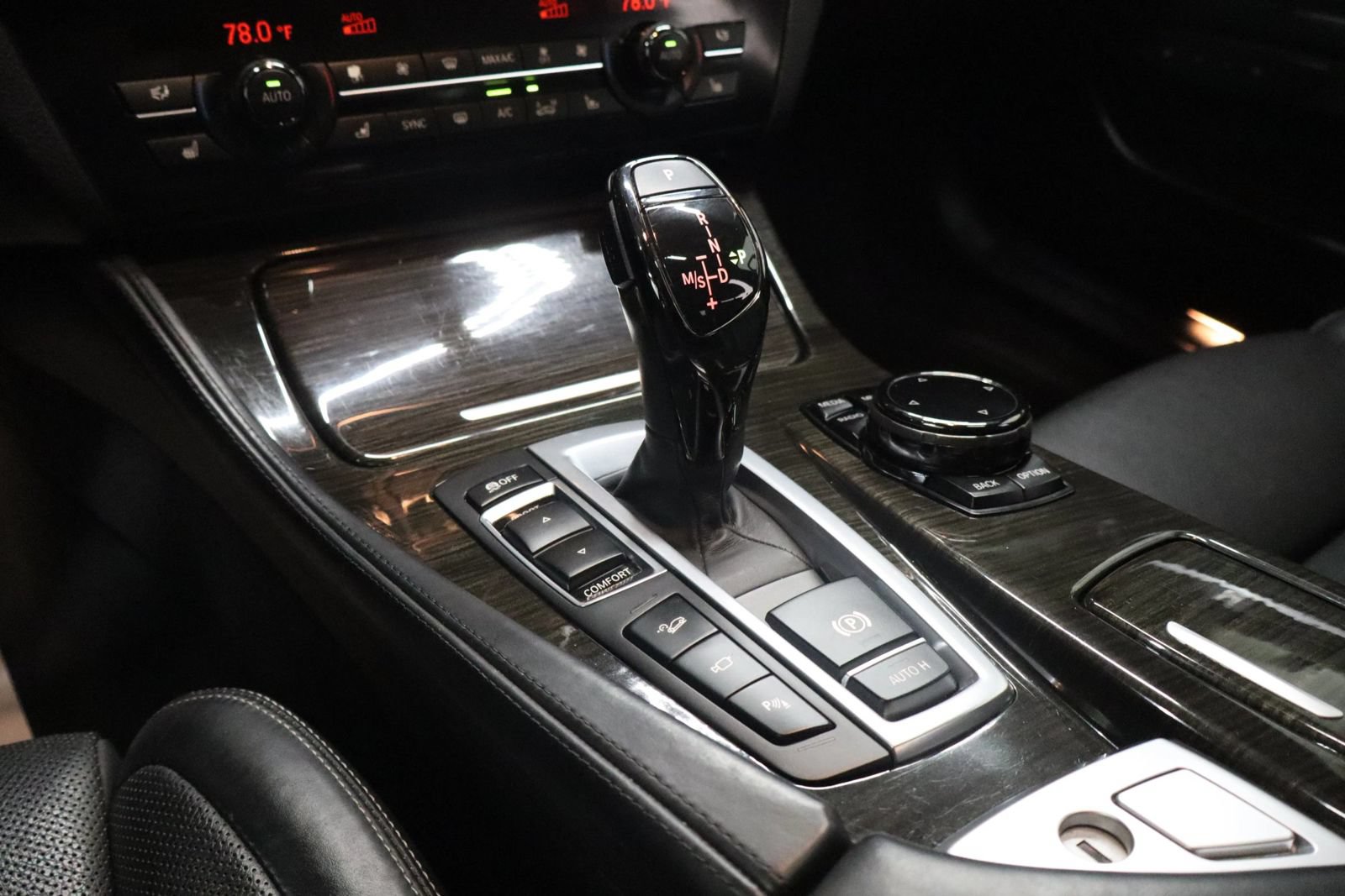 Used 2016 BMW 550i xDrive Sedan AWD/4WD image 34