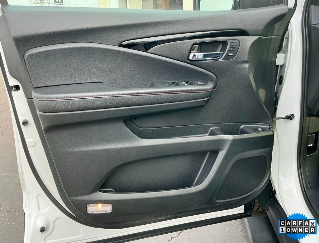 Used 2025 Honda Ridgeline Black Edition image 44