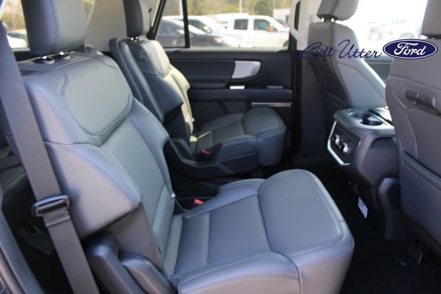 New 2026 Ford Expedition Active RWD image 9