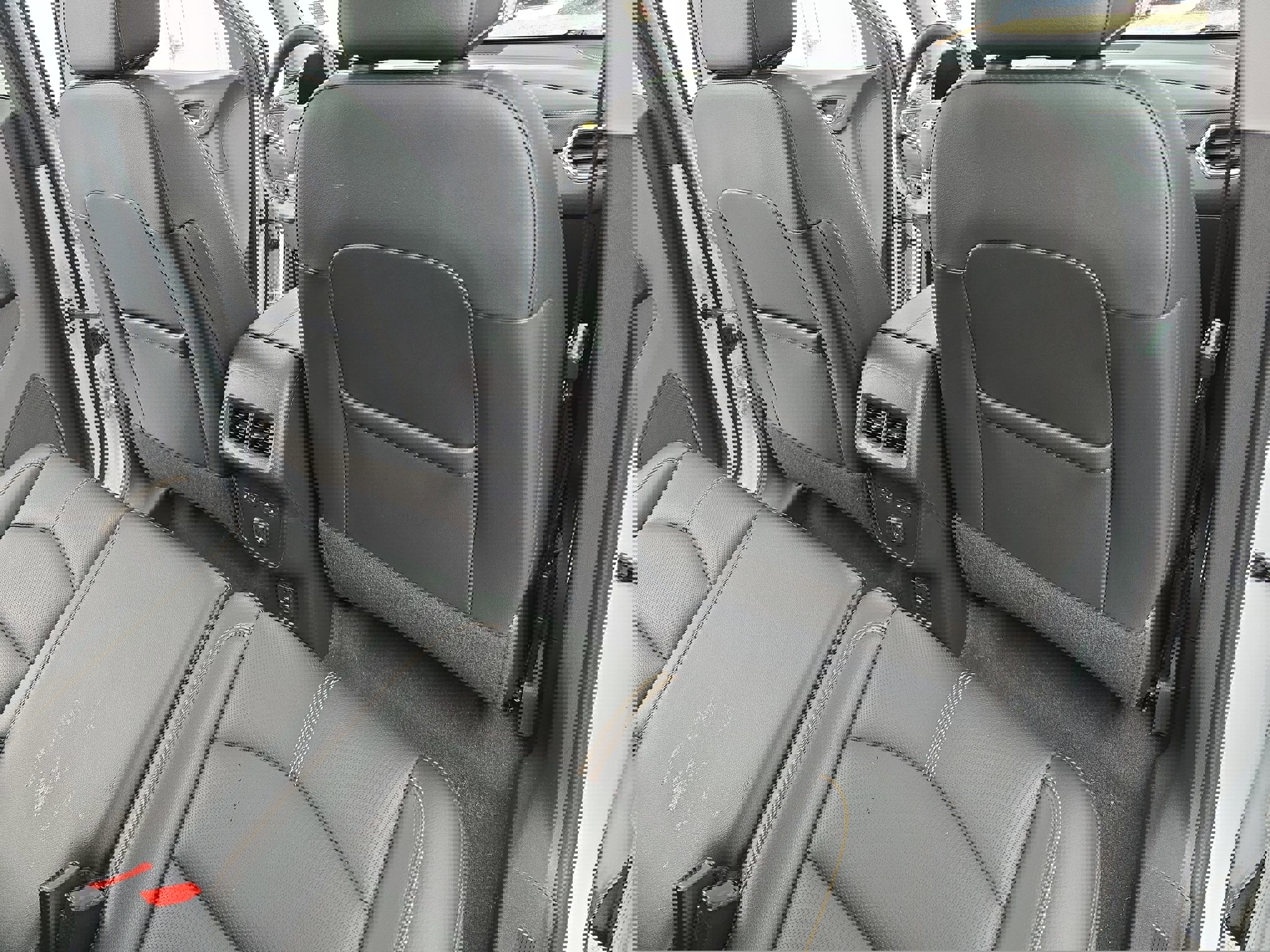 Used 2022 Chevrolet Equinox Premier image 11